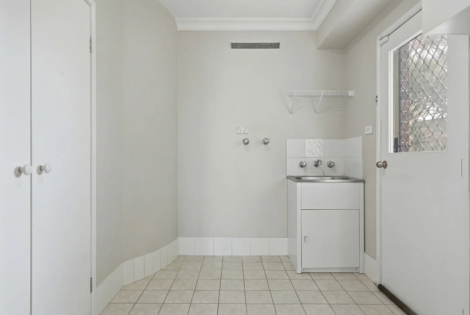 Additional image 23 of 19 Sovereign Cl, Floraville NSW 2280