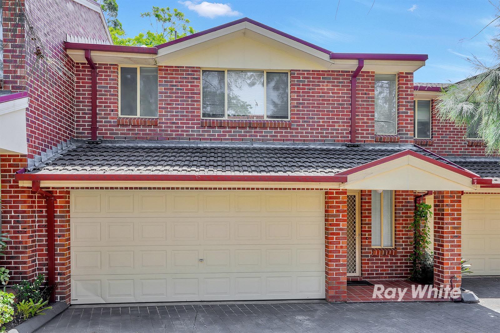 3 bedrooms Townhouse in 3/51 Parsonage Road CASTLE HILL NSW, 2154