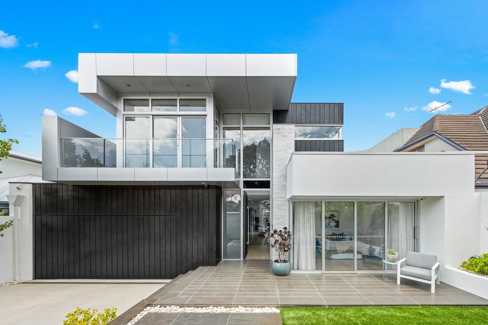 15 College Grove, Black Rock Property History & Address Research Domain