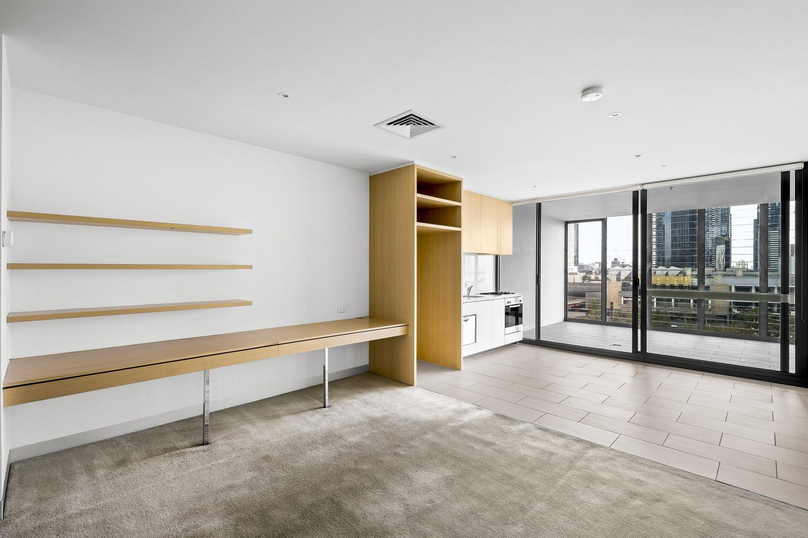 2 bedrooms Apartment / Unit / Flat in 925/555 Flinders Street MELBOURNE VIC, 3000