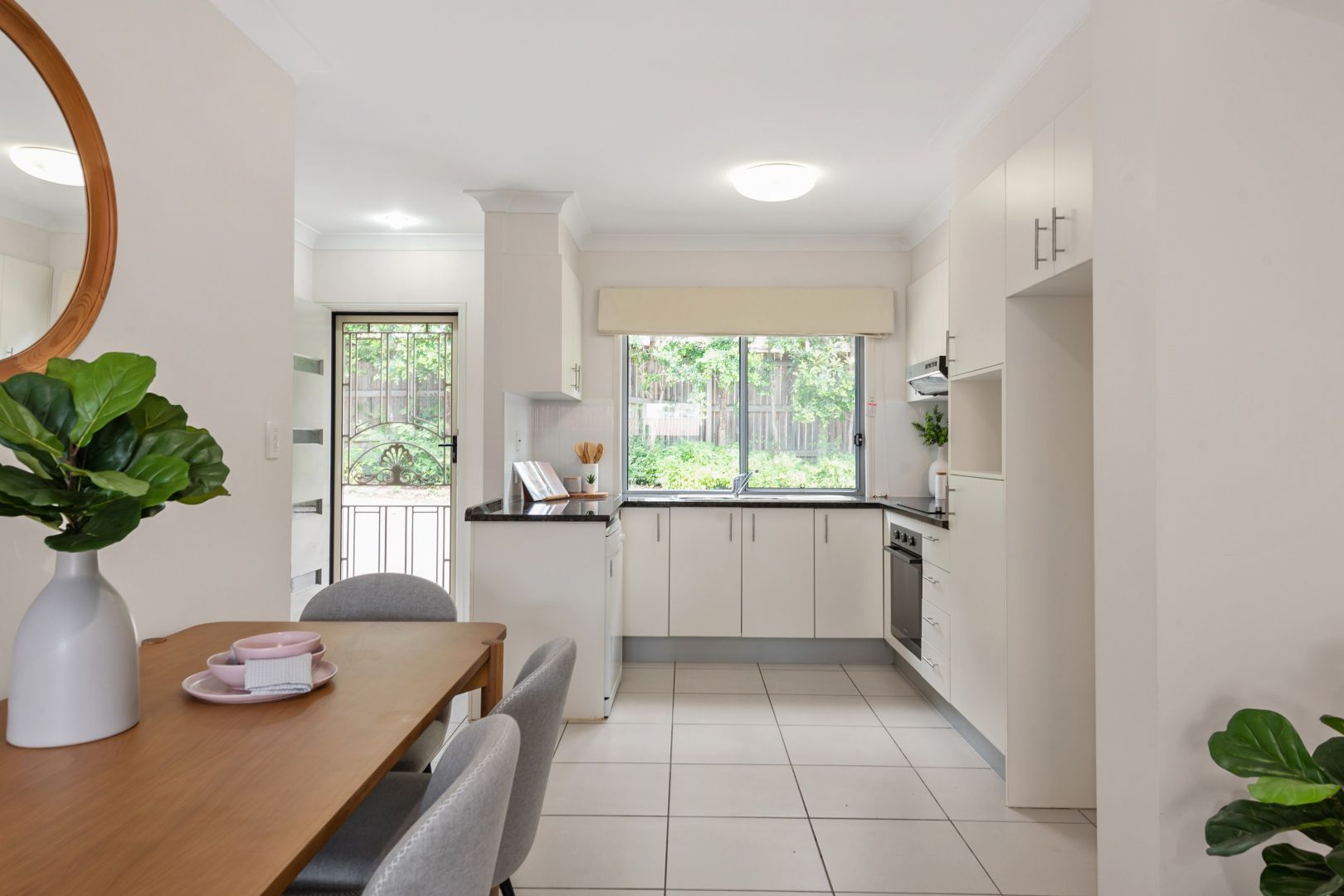 2/24 Hawthorne Street, Enoggera QLD 4051 Townhouse For Rent 675