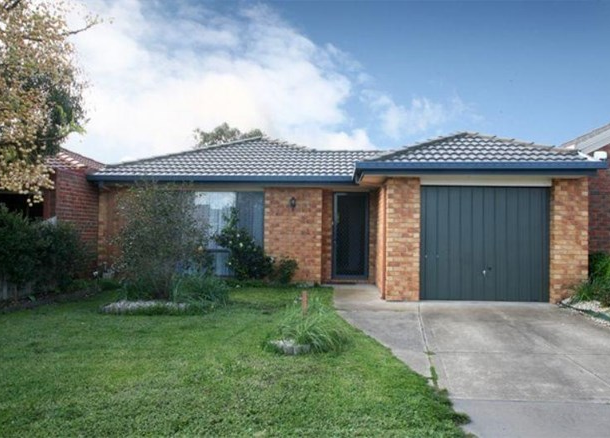 14 Bateman Grove, Hampton Park VIC 3976