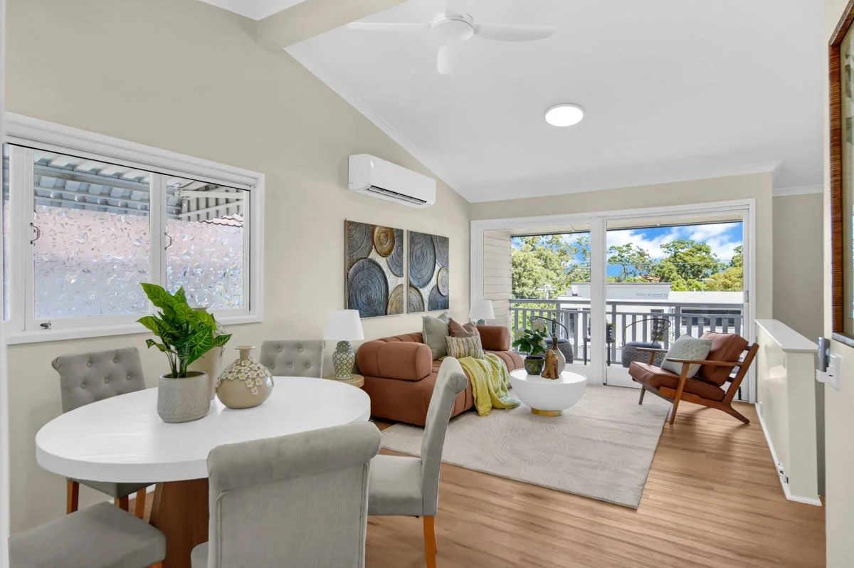 98 Eighth Avenue, St Lucia QLD 4067