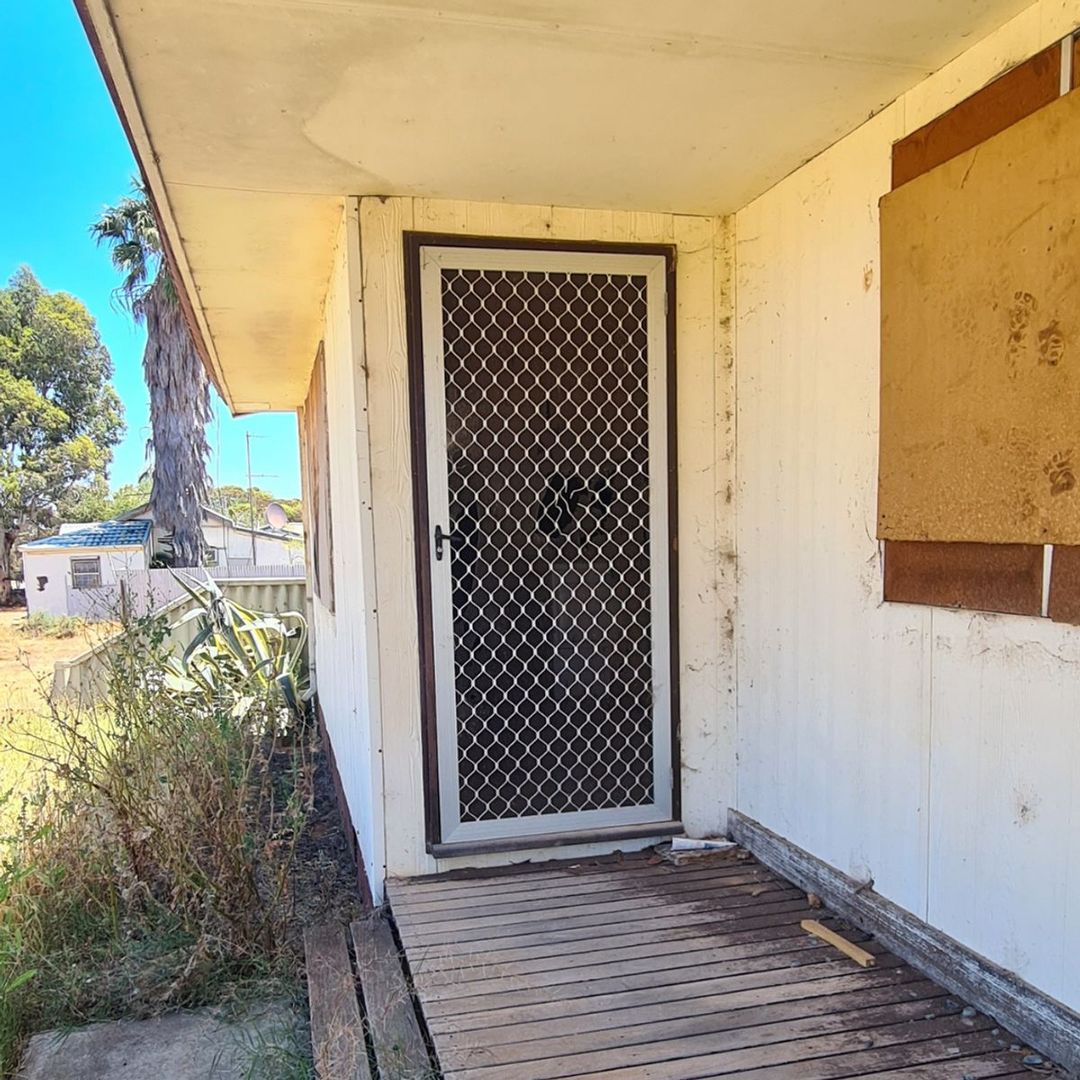 9 Mines Road, Norseman WA 6443, Image 2