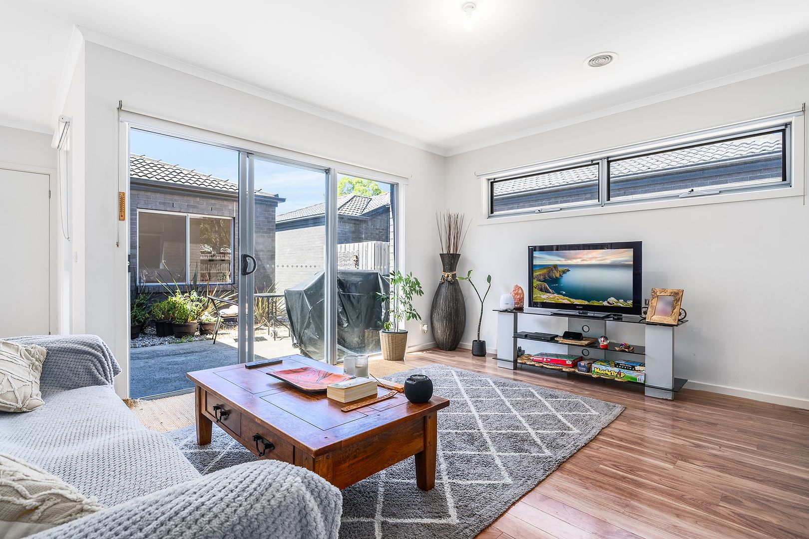11/31-33 Helms Street, Newcomb VIC 3219, Image 2