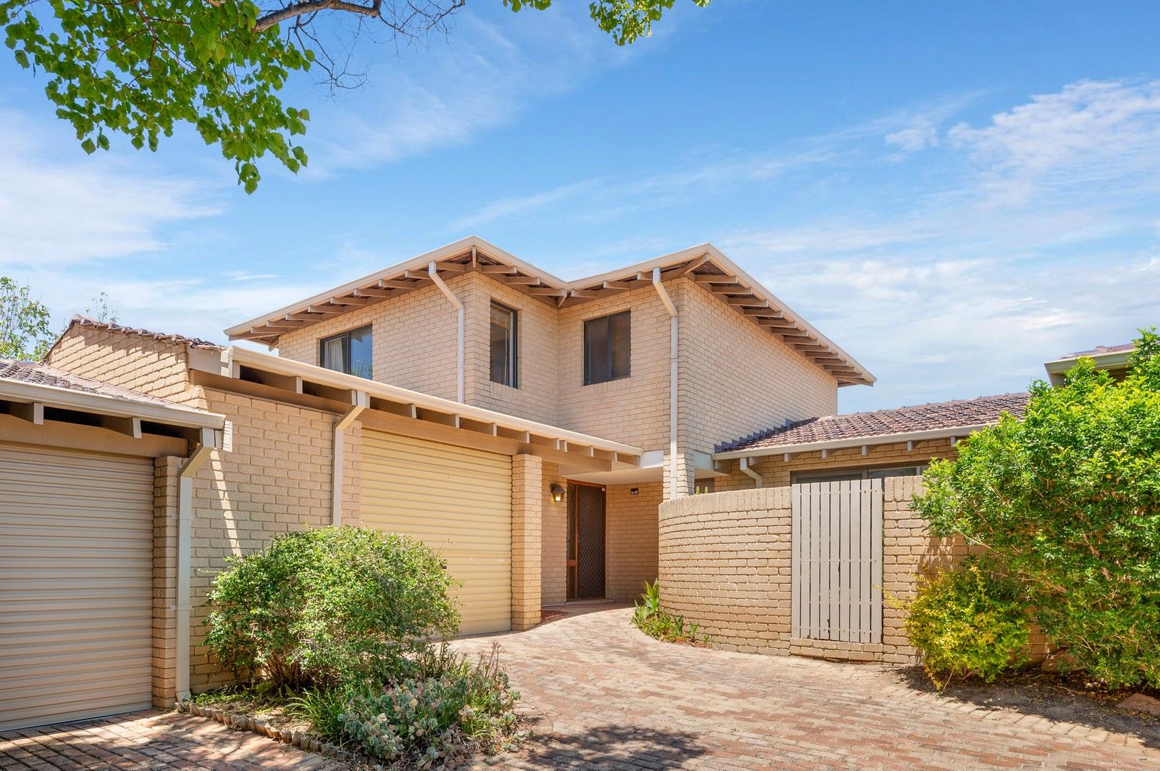3 bedrooms Townhouse in 4/56 Comer St COMO WA, 6152
