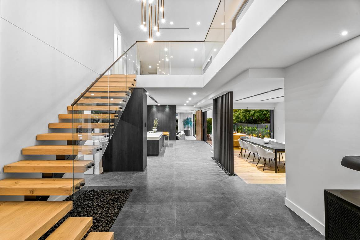 5 Maxwell Brown Drive, SOUTHPORT QLD 4215 - Image 5