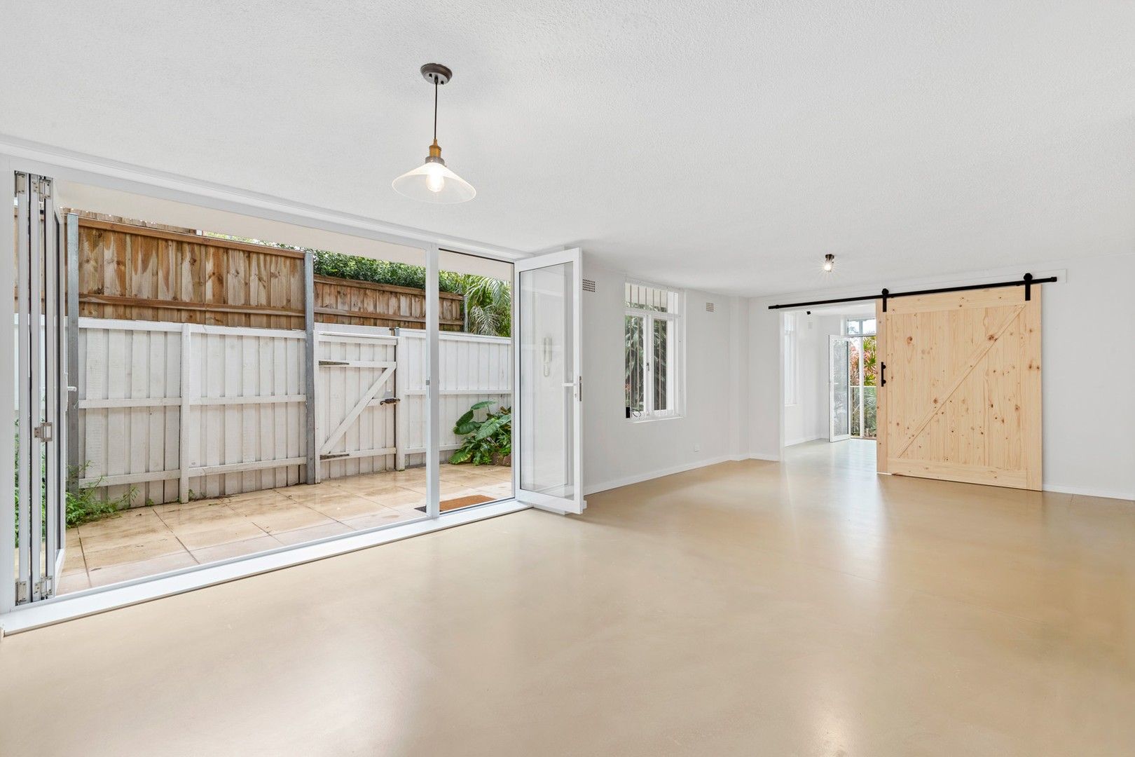2 bedrooms Apartment / Unit / Flat in 332 Bondi Road BONDI NSW, 2026