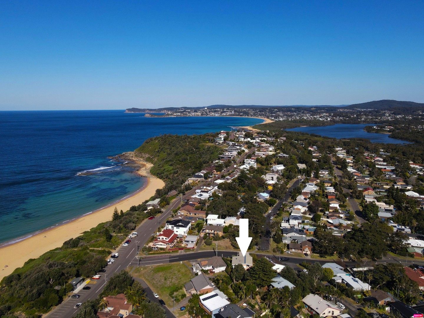 5 bedrooms House in 10 Crystal Street FORRESTERS BEACH NSW, 2260
