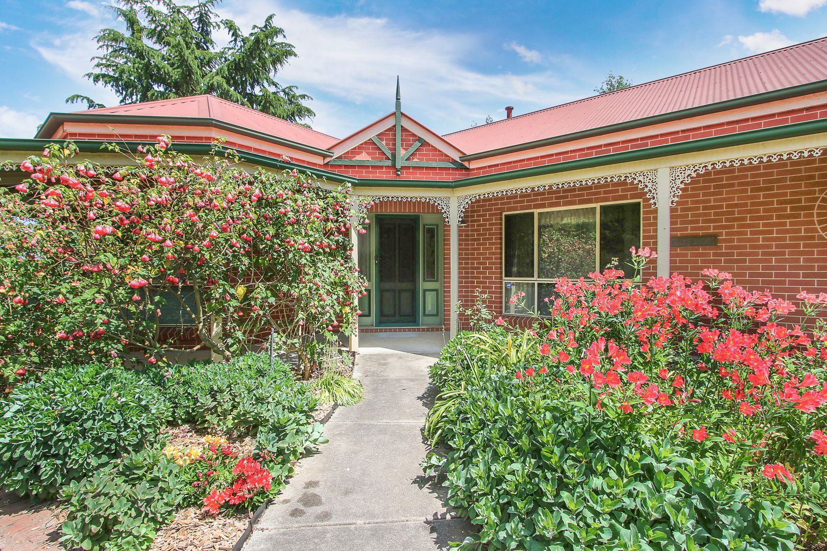 94 Michelle Avenue, Lavington NSW 2641, Image 1