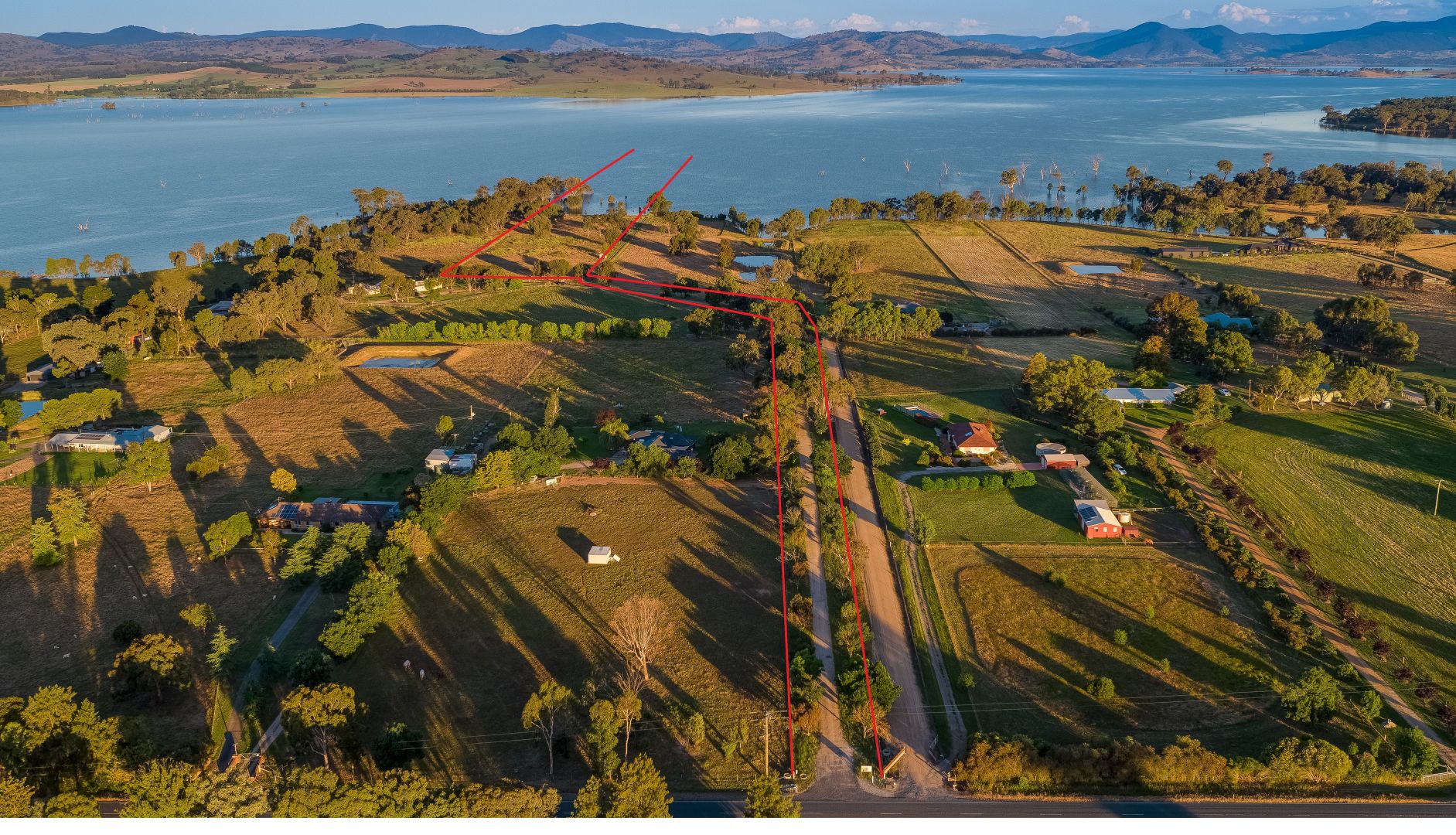 1070 Table Top Road, Table Top Property History & Address Research