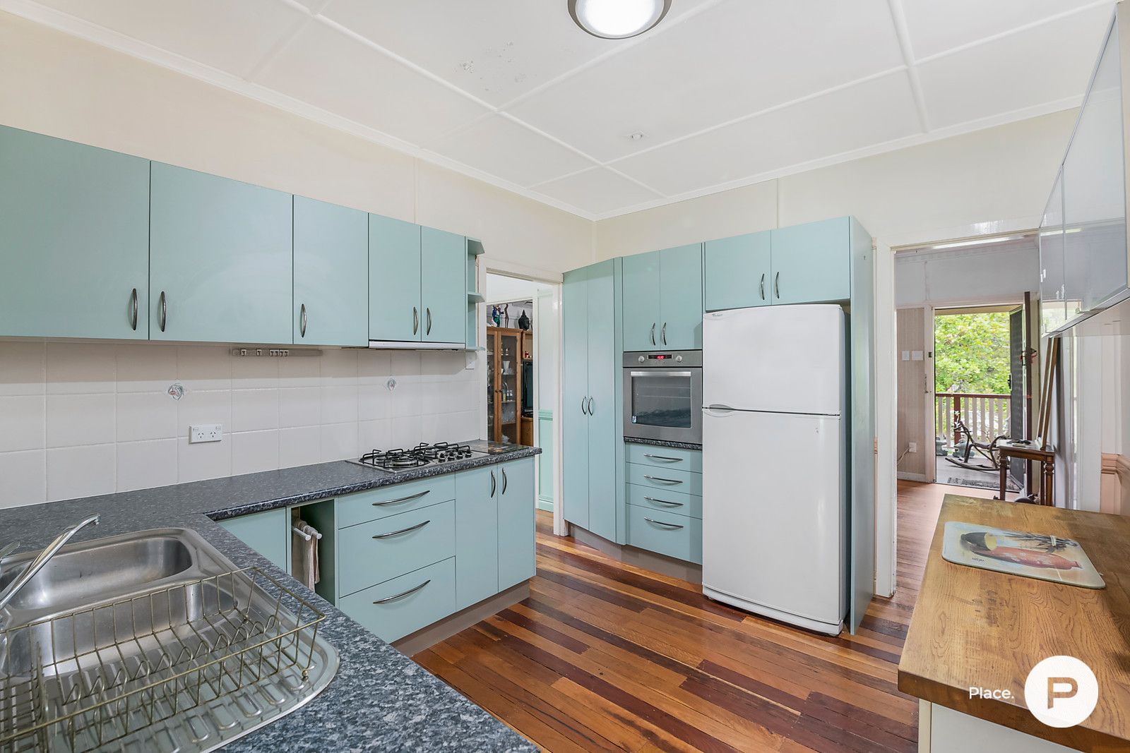 141 Morehead Avenue, Norman Park QLD 4170, Image 2