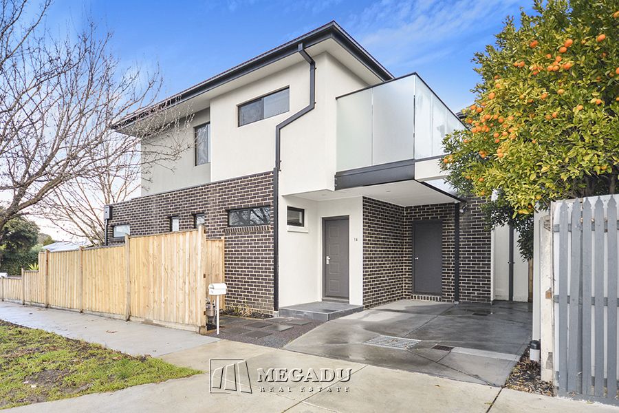 2 bedrooms Townhouse in 1A Palm Street FAIRFIELD VIC, 3078