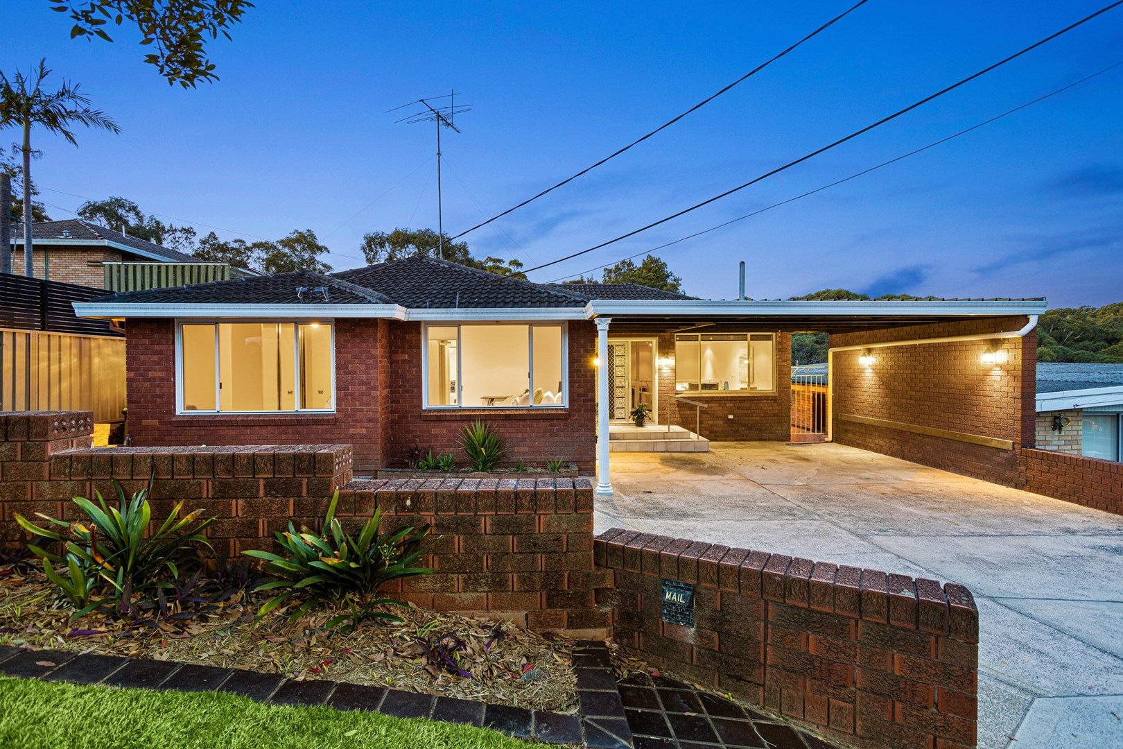 1 Loville Avenue, Peakhurst Heights NSW 2210, Image 1