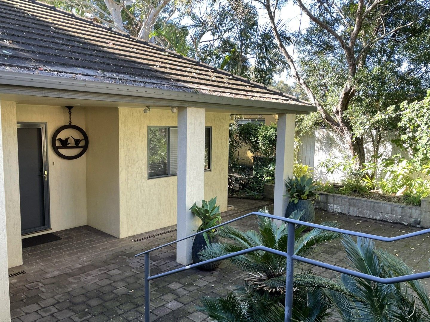 19 Trelawney Street, Killarney Vale Property History & Address