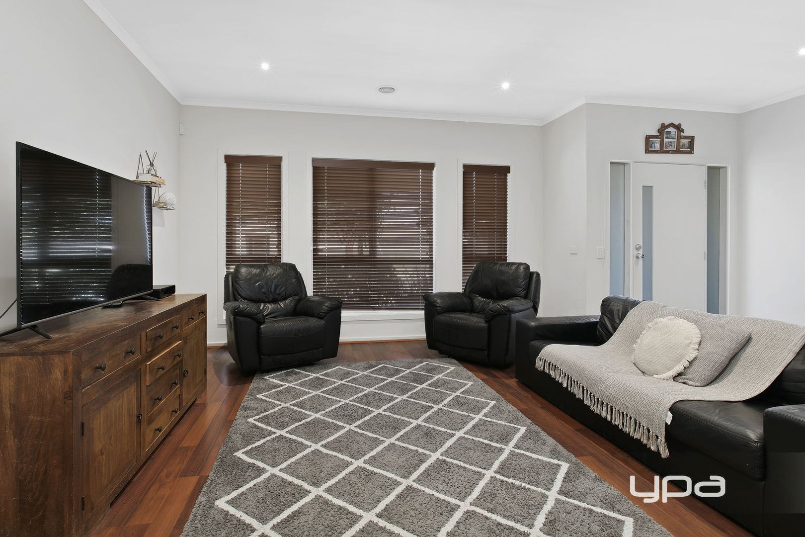 24 Garnet Way, Taylors Hill VIC 3037, Image 1