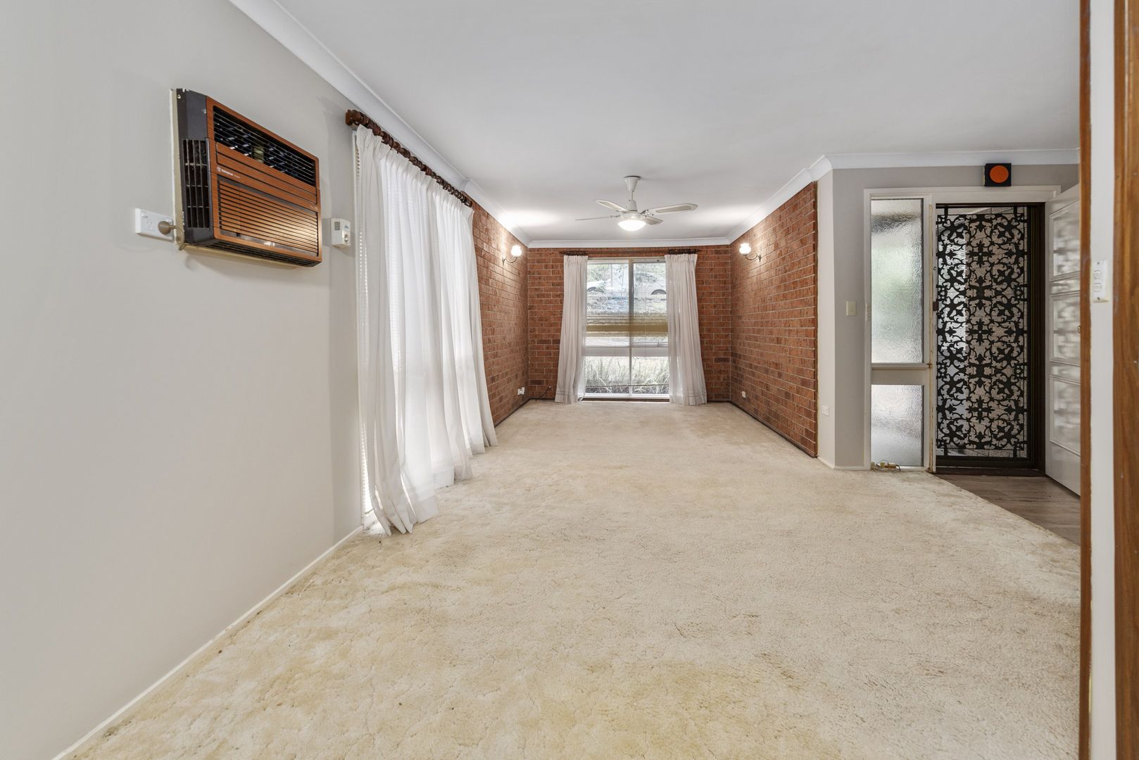 33 Leichhardt Street, Ruse NSW 2560, Image 2