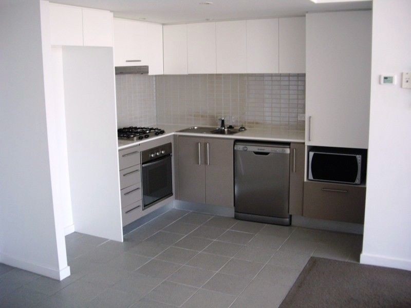 2 bedrooms Apartment / Unit / Flat in Scarborough St SOUTHPORT QLD, 4215