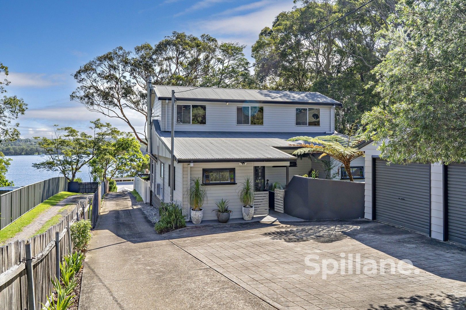 4 bedrooms House in 19 Coal Point Road COAL POINT NSW, 2283