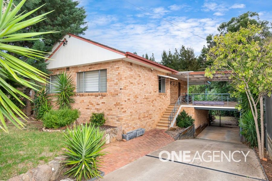 12 COLONG PLACE, Kooringal NSW 2650, Image 0