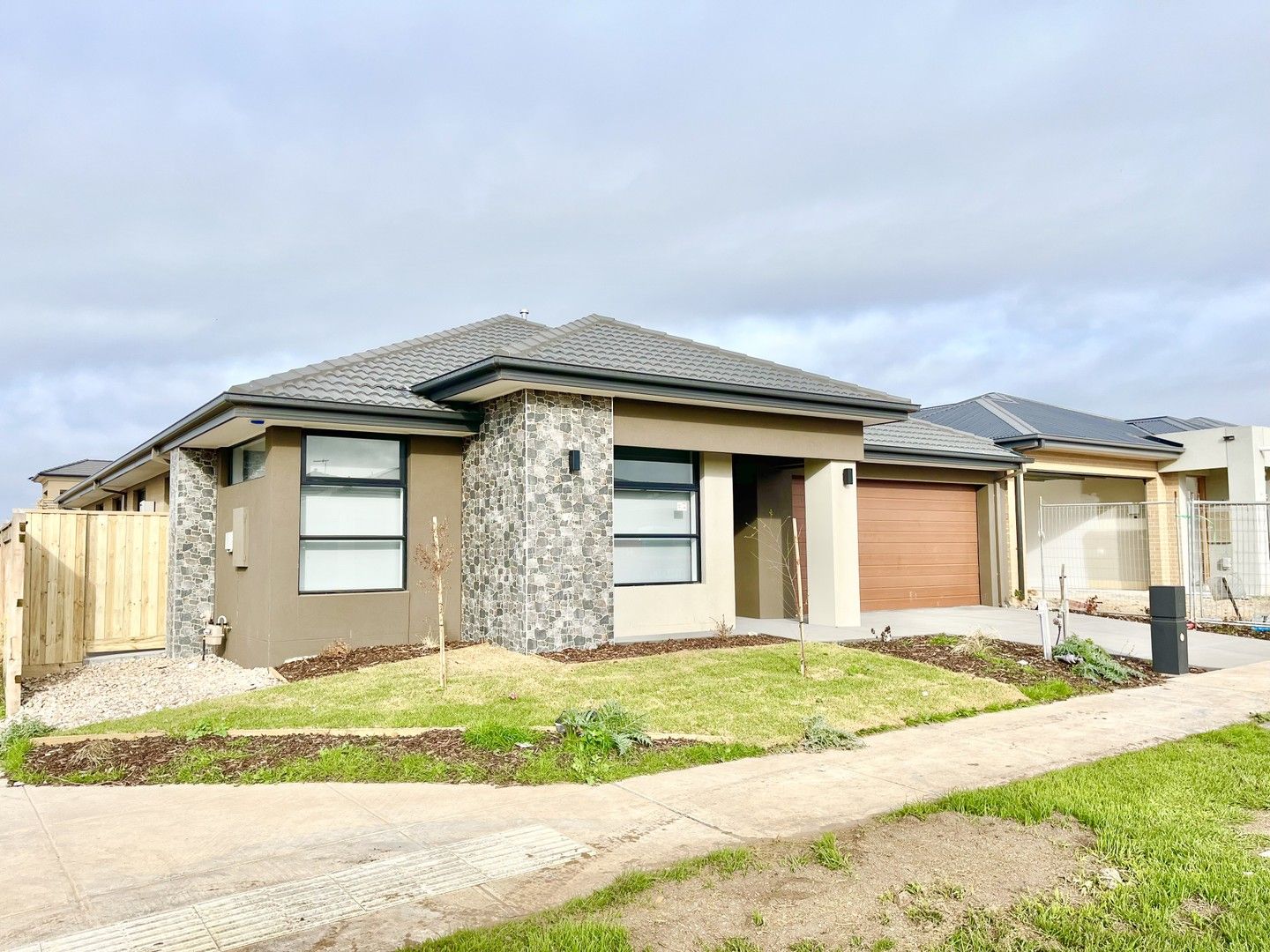 11 Brushton Street, Manor Lakes VIC 3024, Image 0