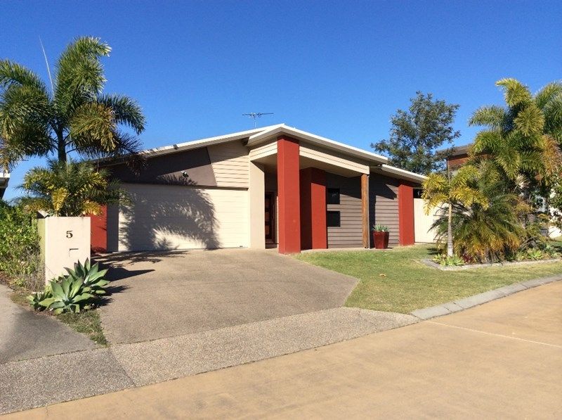 5 Rosemoor Court, Glenella QLD 4740