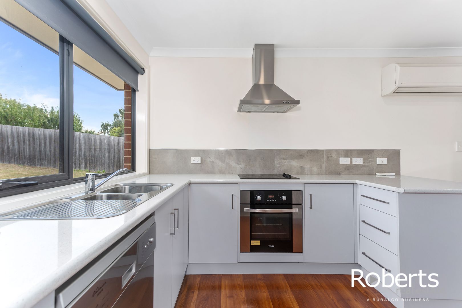 8 Lauren Court, Exeter TAS 7275, Image 1