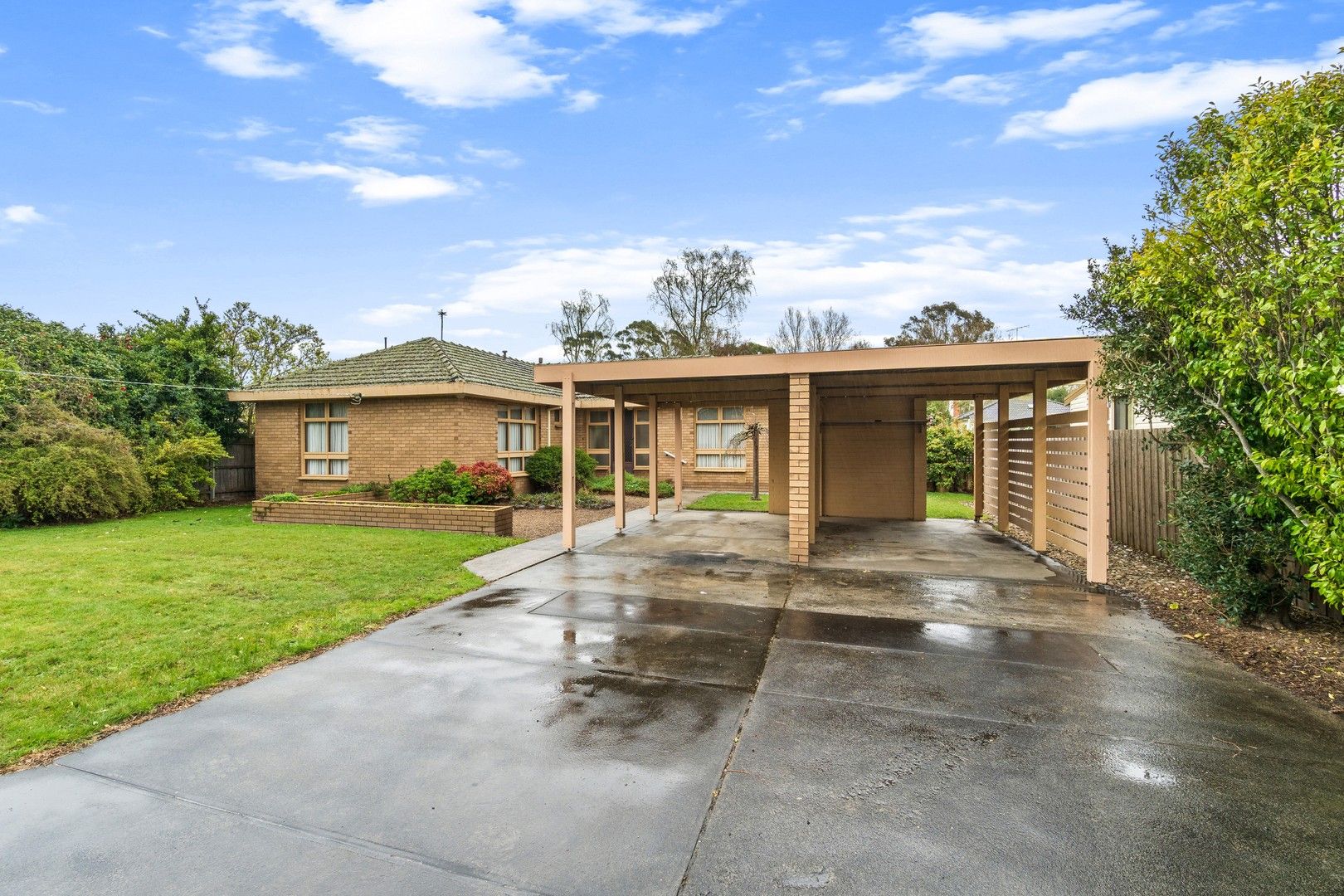 3 bedrooms House in 14 Grandview Grove MORWELL VIC, 3840