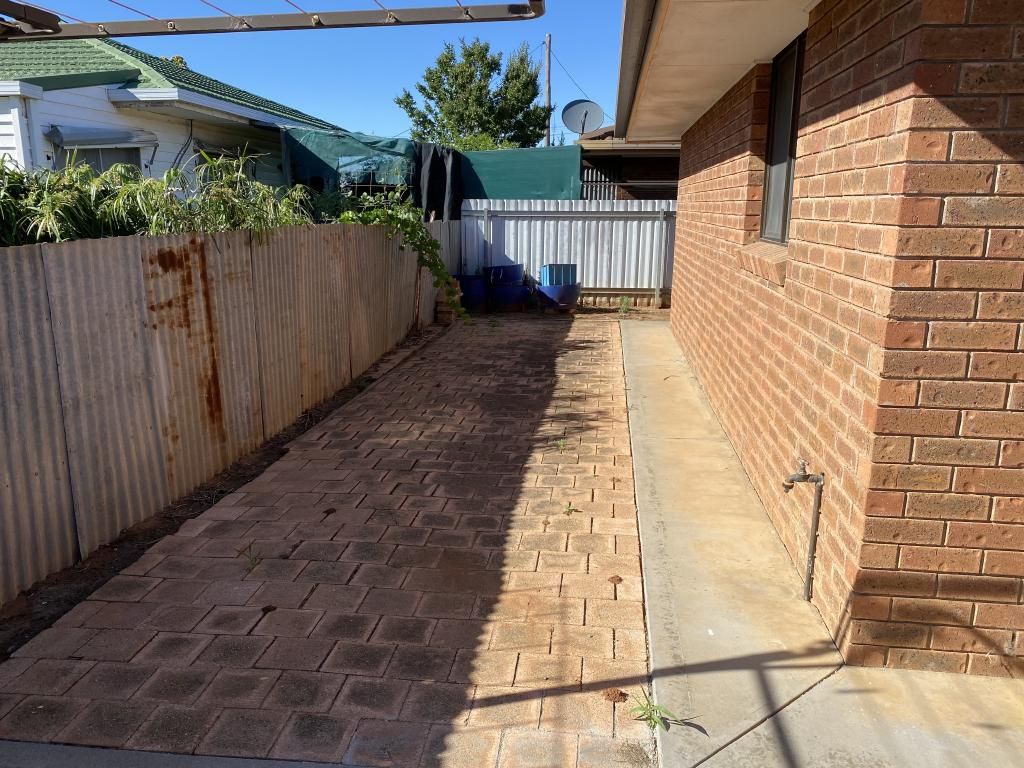 58 Tocumwal Street, Finley NSW 2713, Image 2