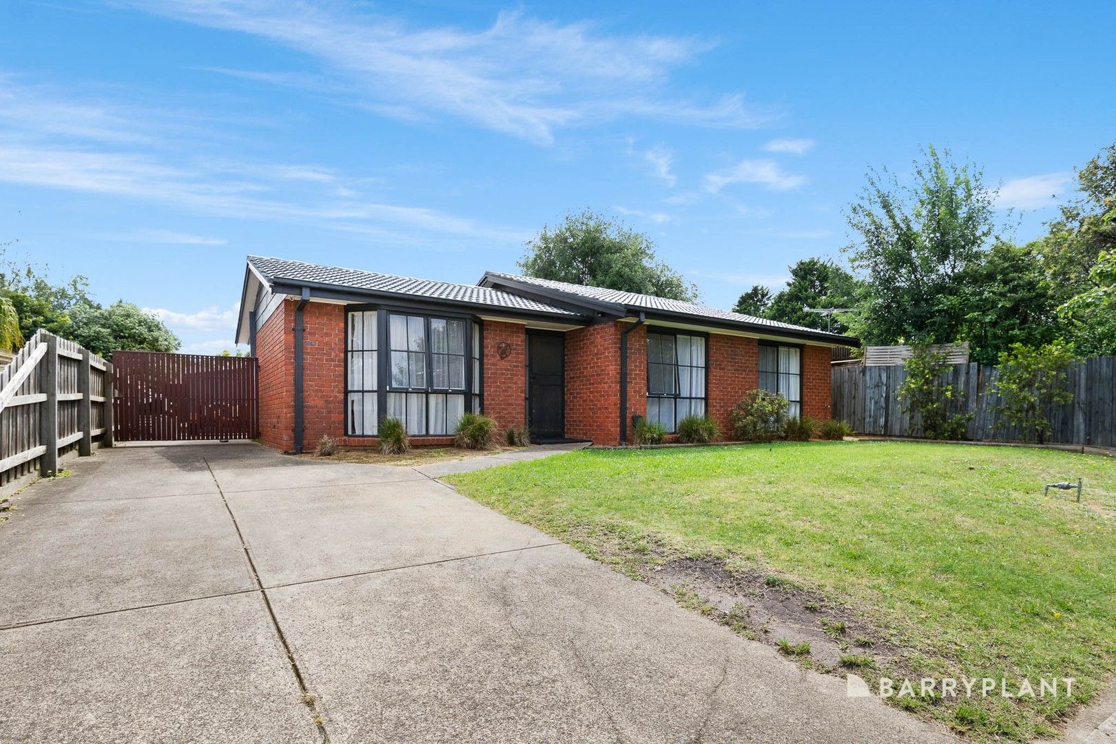 3 bedrooms House in 15 Peggie Court NARRE WARREN VIC, 3805