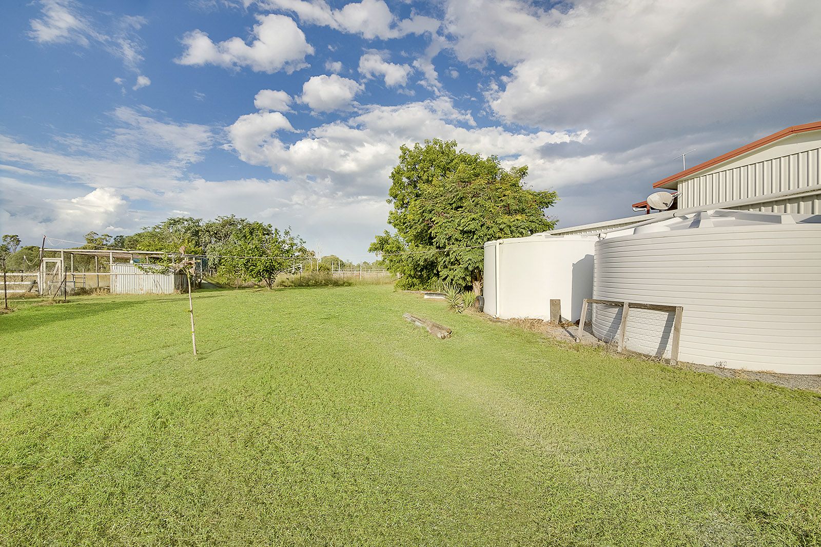 65946 BRUCE HIGHWAY, Canoona QLD 4702, Image 2