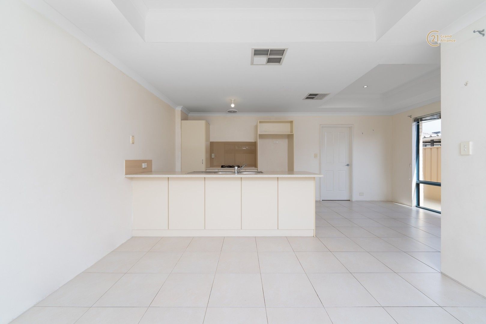 3 bedrooms House in 108A Amherst Road CANNING VALE WA, 6155