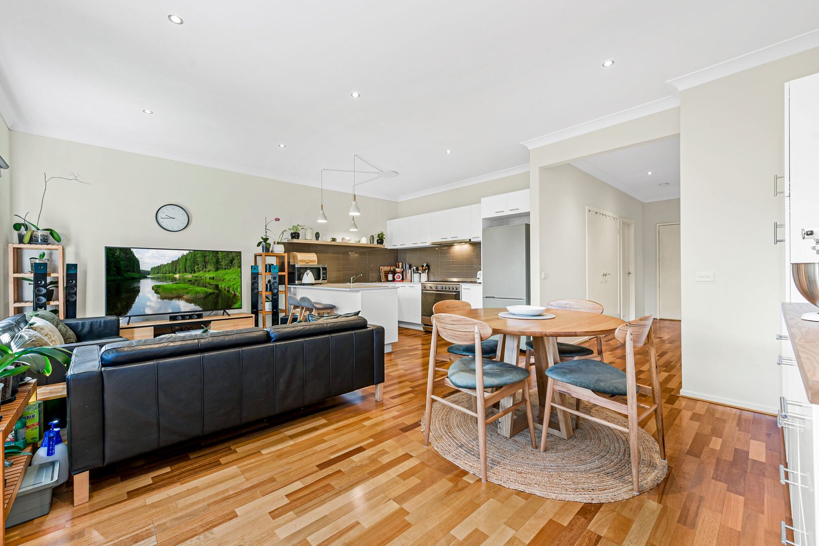 4/13 Simpsons Road, Box Hill VIC 3128, Image 2