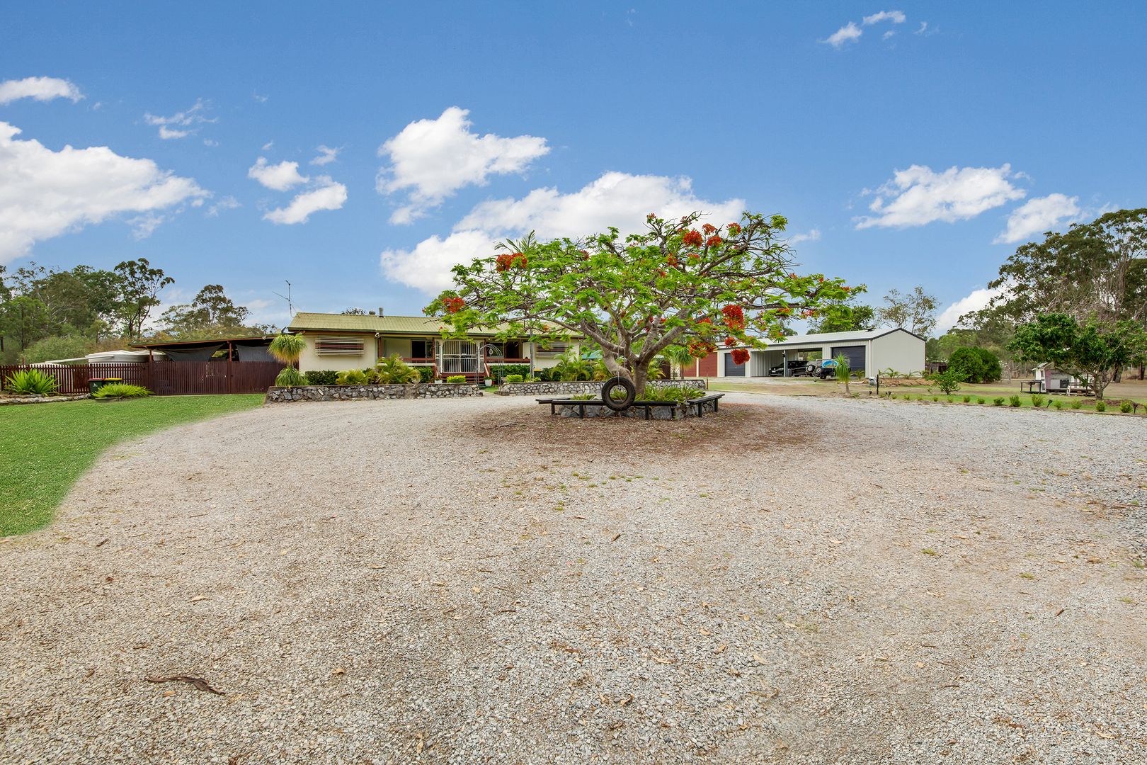 11 Aquarius Avenue, River Ranch QLD 4680, Image 2