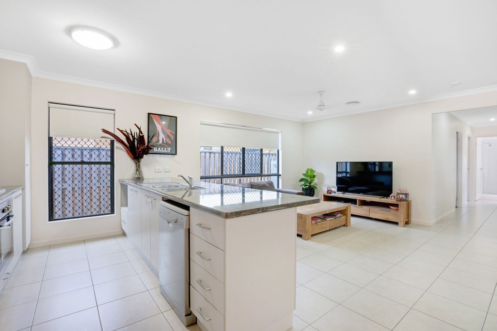 6 Peppertree Crescent, Andergrove QLD 4740, Image 1