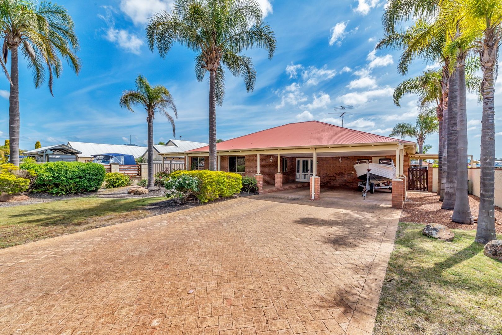 13 Park Way South Yunderup Wa 6208 Domain
