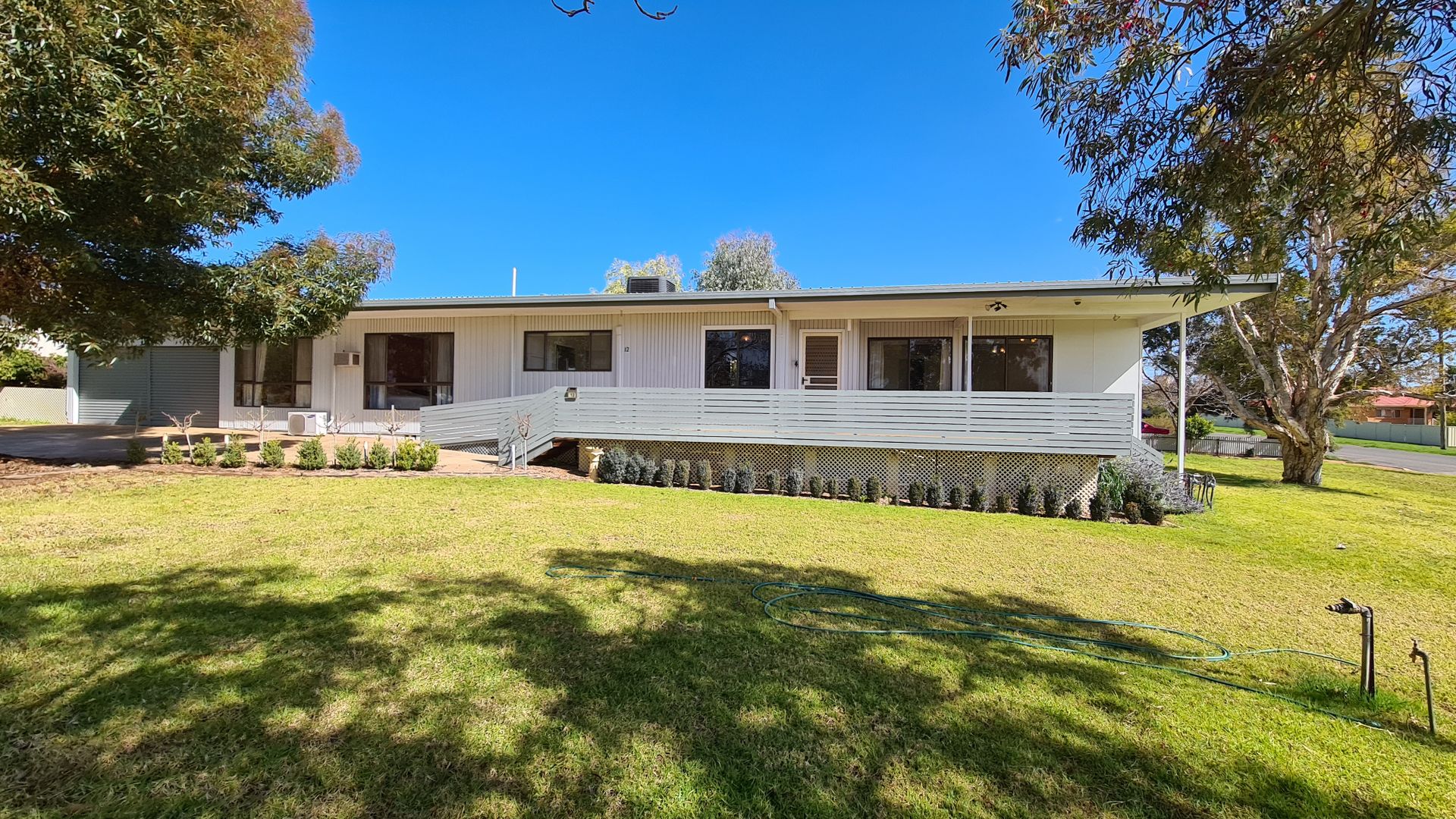 10 Yelkin, Lake Cargelligo NSW 2672 Domain