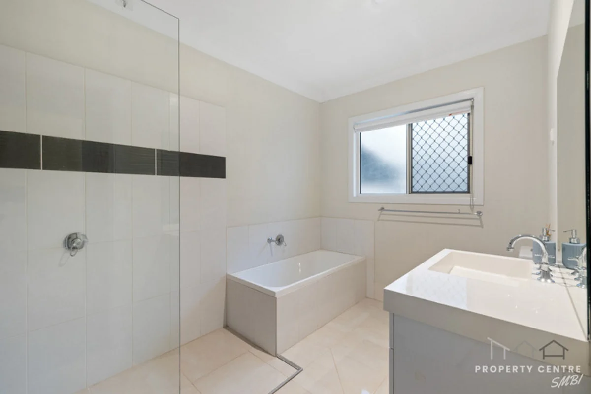 Additional image 10 of 17A Meadstone Street, Russell Island QLD 4184