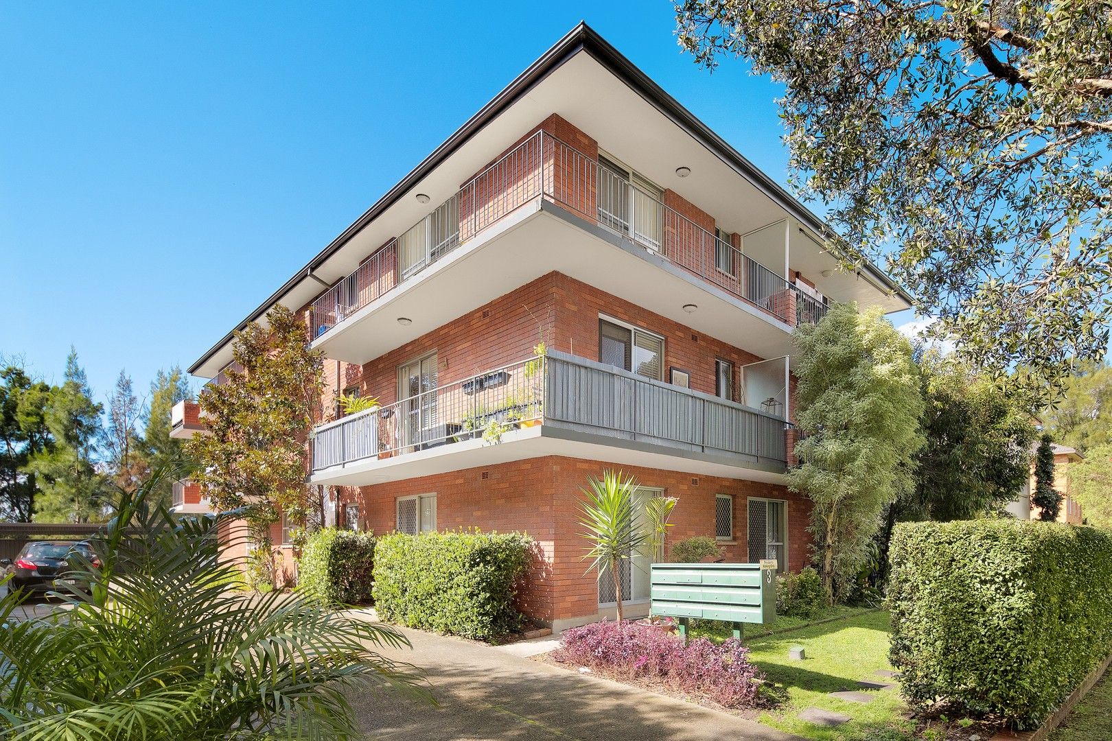 2 bedrooms Apartment / Unit / Flat in 11/3 Fairway Close MANLY VALE NSW, 2093