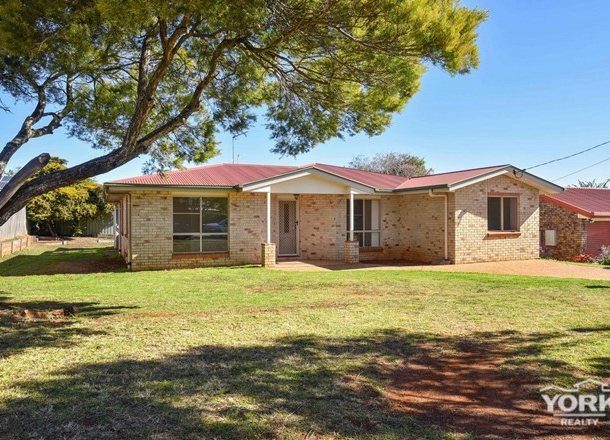 76 Wuth Street, Darling Heights QLD 4350