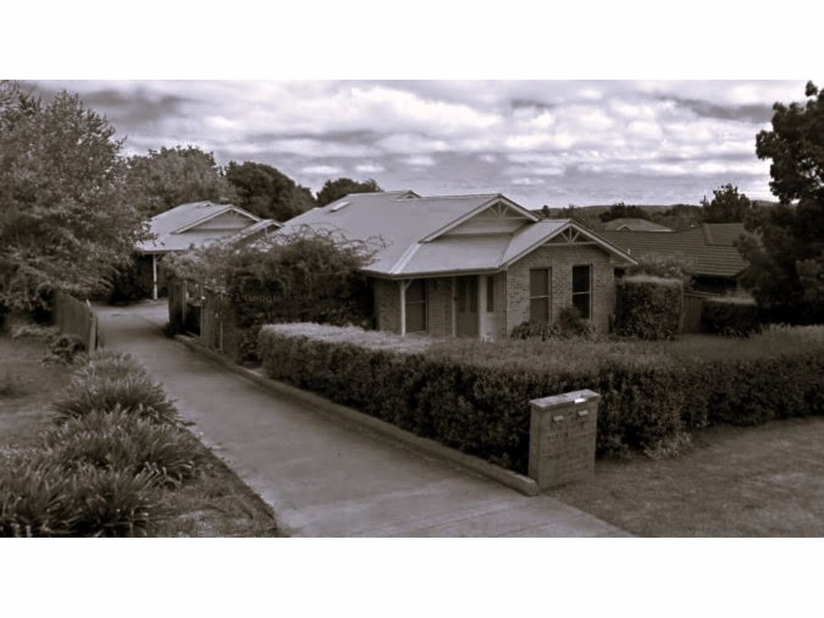 10 The Boulevarde, Armidale NSW 2350, Image 0