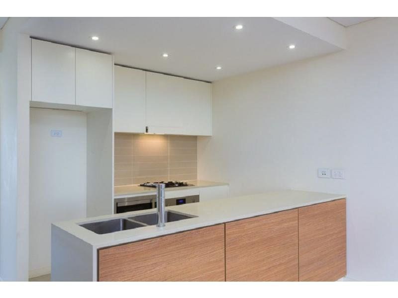 708/27 Hill Road, Wentworth Point NSW 2127, Image 2