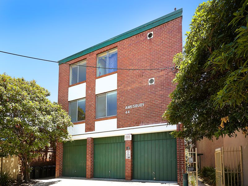 2 bedrooms Apartment / Unit / Flat in 8/44 Coppin Street RICHMOND VIC, 3121