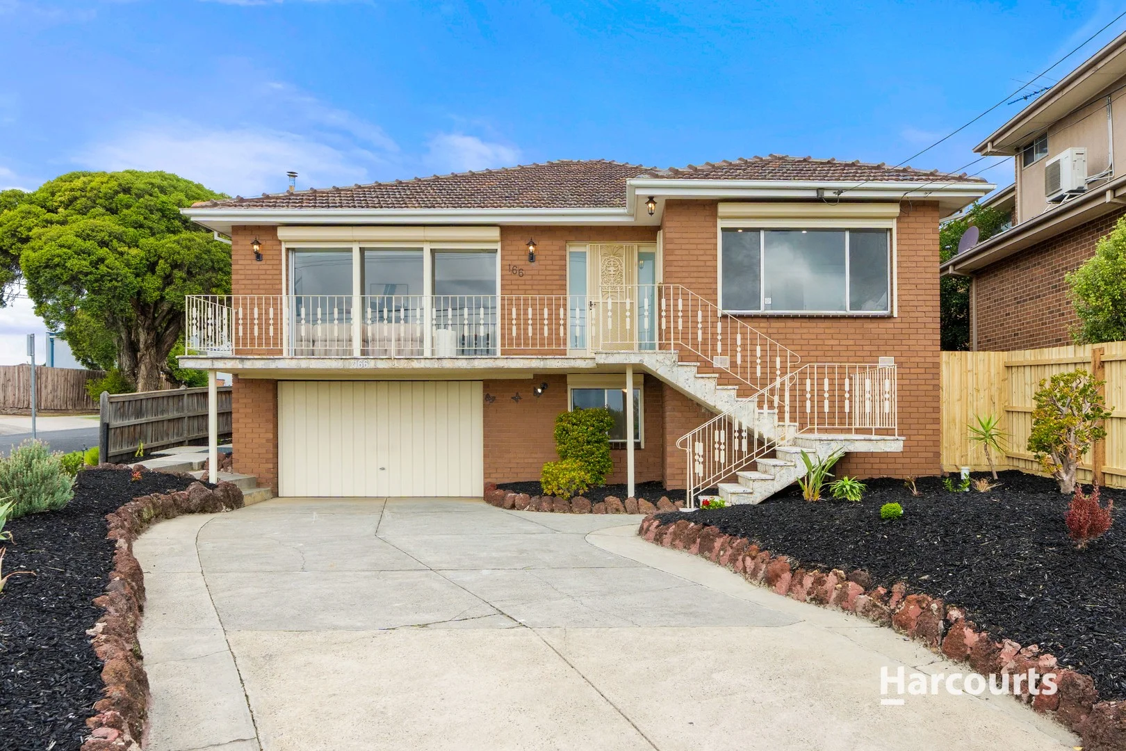 166 Thompsons Road, Bulleen VIC 3105