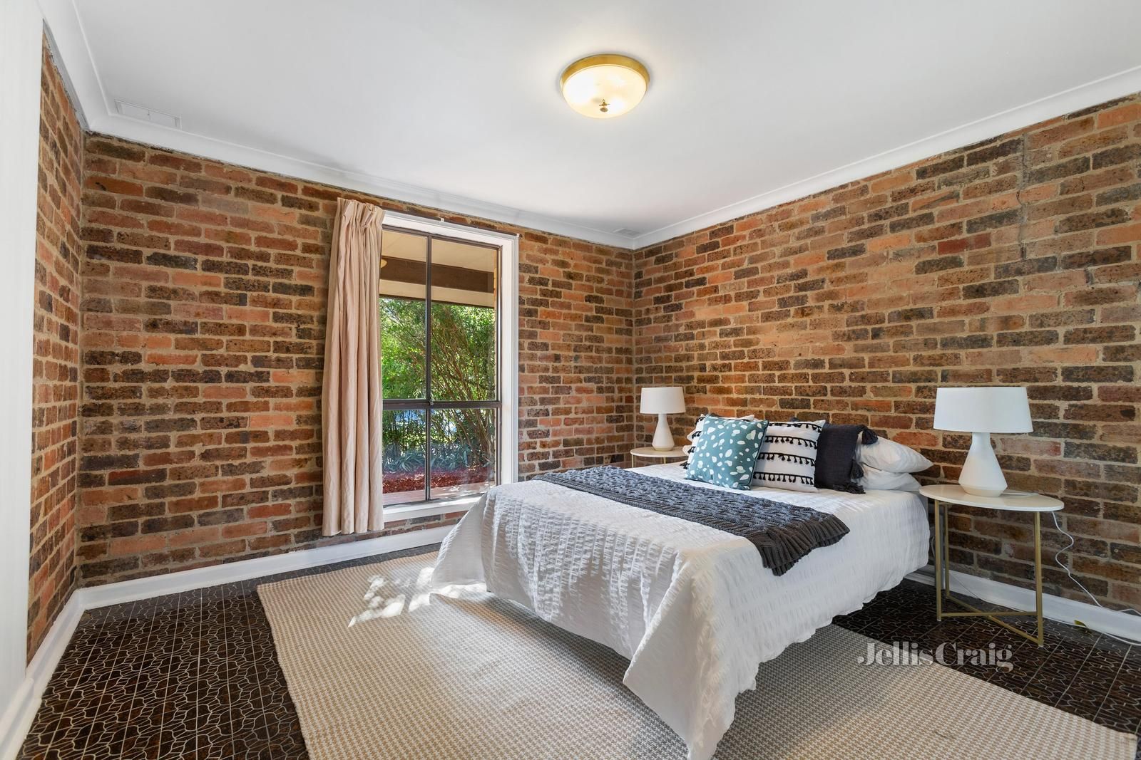 1/82 Brougham Street, Eltham VIC 3095, Image 2