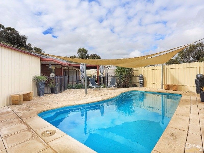 5 Salmon Court, Parafield Gardens SA 5107, Image 2