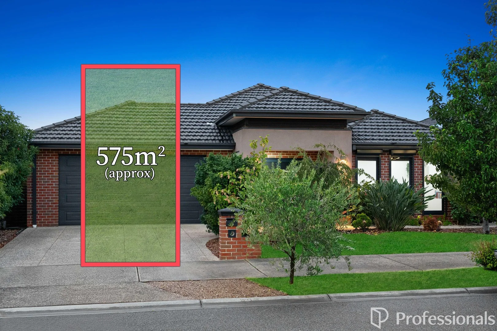 8 KINETIC AVENUE, Hillside VIC 3037