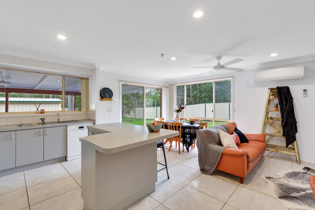 6 Carmen Close, Watanobbi NSW 2259, Image 2