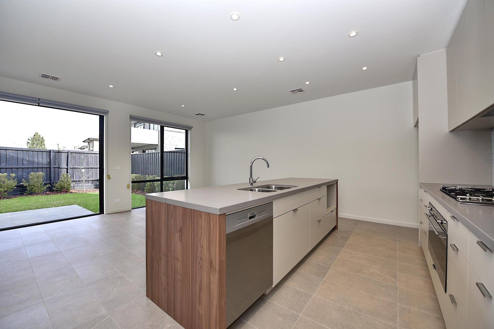 3 bedrooms House in 19 Hoddle Street MULGRAVE VIC, 3170