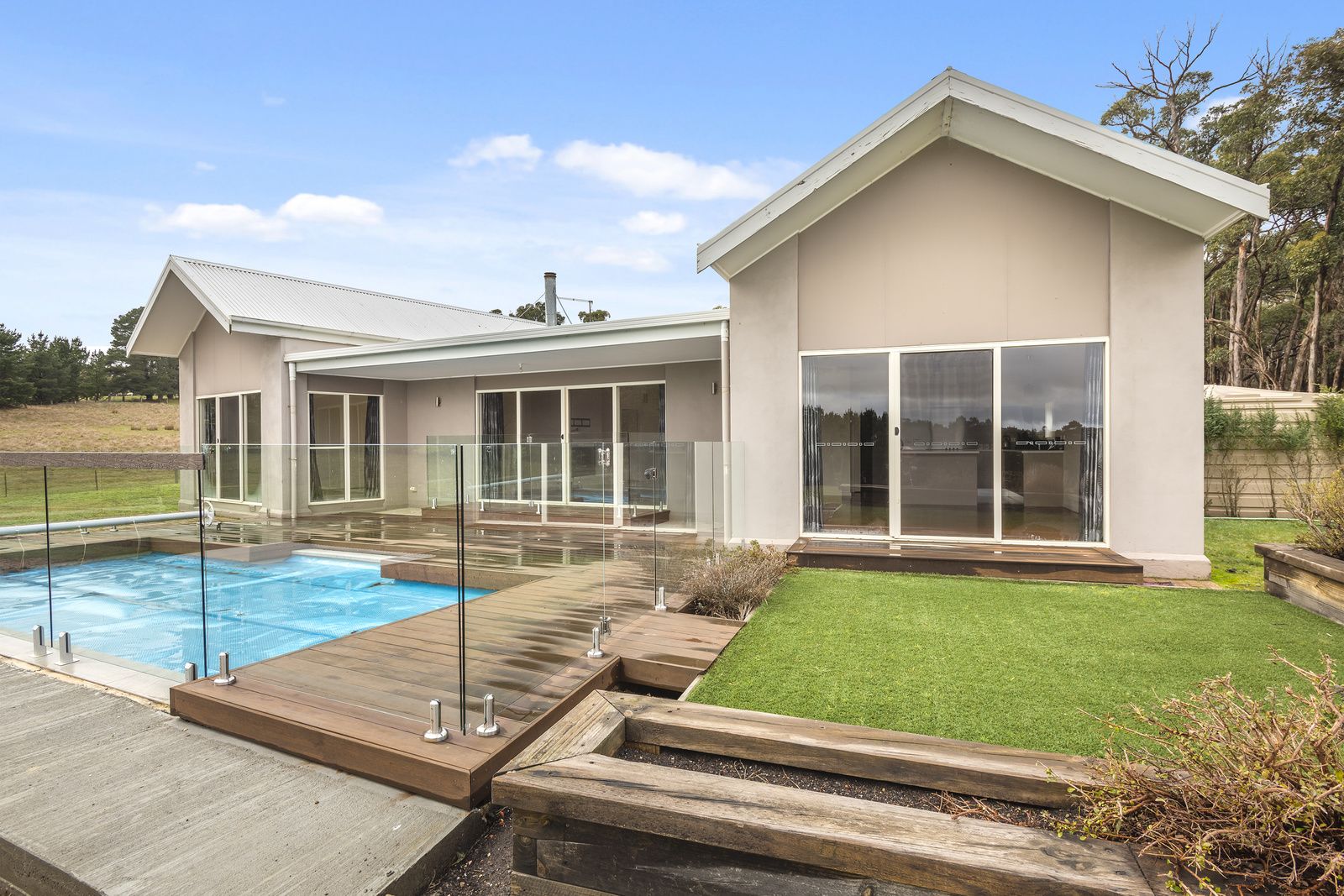 3 bedrooms House in 147 Salisbury Road LAURISTON VIC, 3444